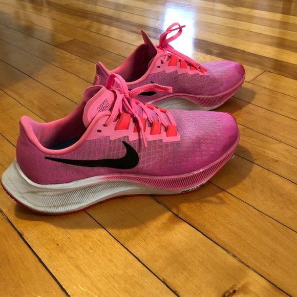 Nike Air Zoom Pegasus 37 Women's Running Shoe - Picture 3 of 6